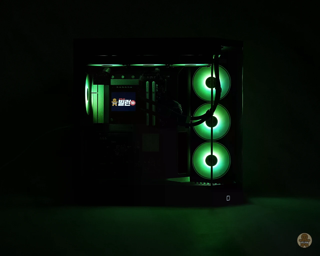 HYTE Y50 RGB 피치 블랙 [써보니] 진화한 어항케이스! 관련 이미지 50
