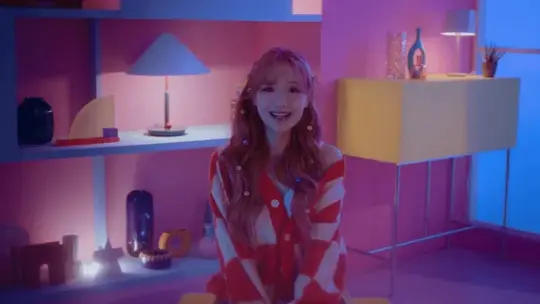 류수정 PINK MOON 티저 올라옴 관련 이미지 5