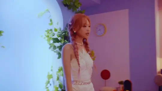 류수정 PINK MOON 티저 올라옴 관련 이미지 9